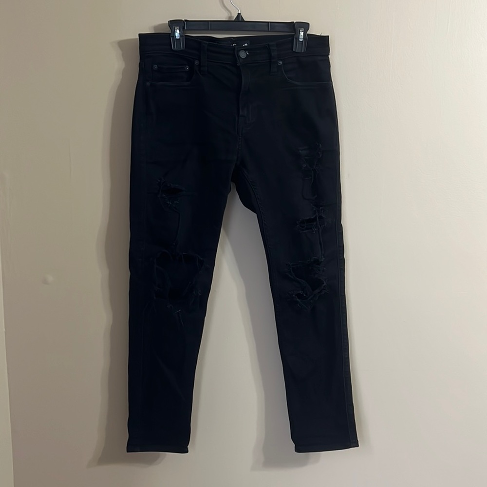 Hollister Jeans - Black ripped- Taper - 30/30 - like new